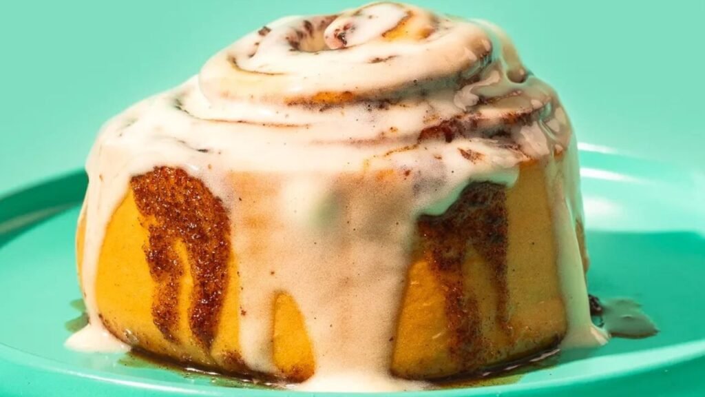 How to Get $1 Cinnabon Rolls And Free Treats From Kroger This Weekend