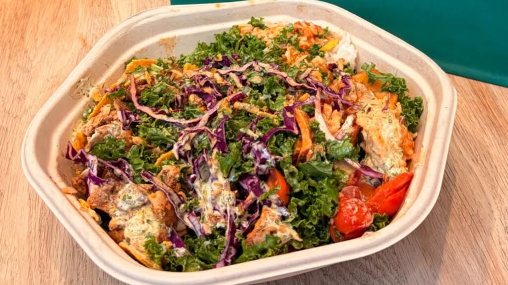 I Tried The Love Island Sweetgreen Bowl — It’s The Most Fun Salad Ever